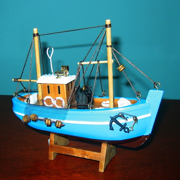 Wooden FISHING BOAT Model Trawler Ship 6" Long- Fully Assembled- Blue Hull