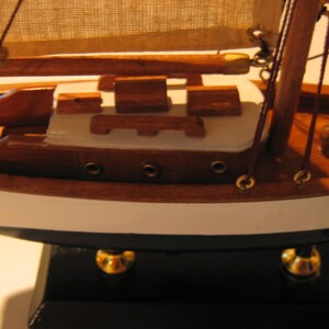 Wooden Ship Model- FRIENDSHIP Like GAFF SLOOP- 9" Long Beautiful! New ...