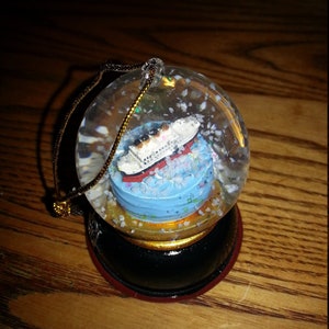 Souvenir TITANIC Ship Model Snow Globe Tree Ornament from the Titanic Museum