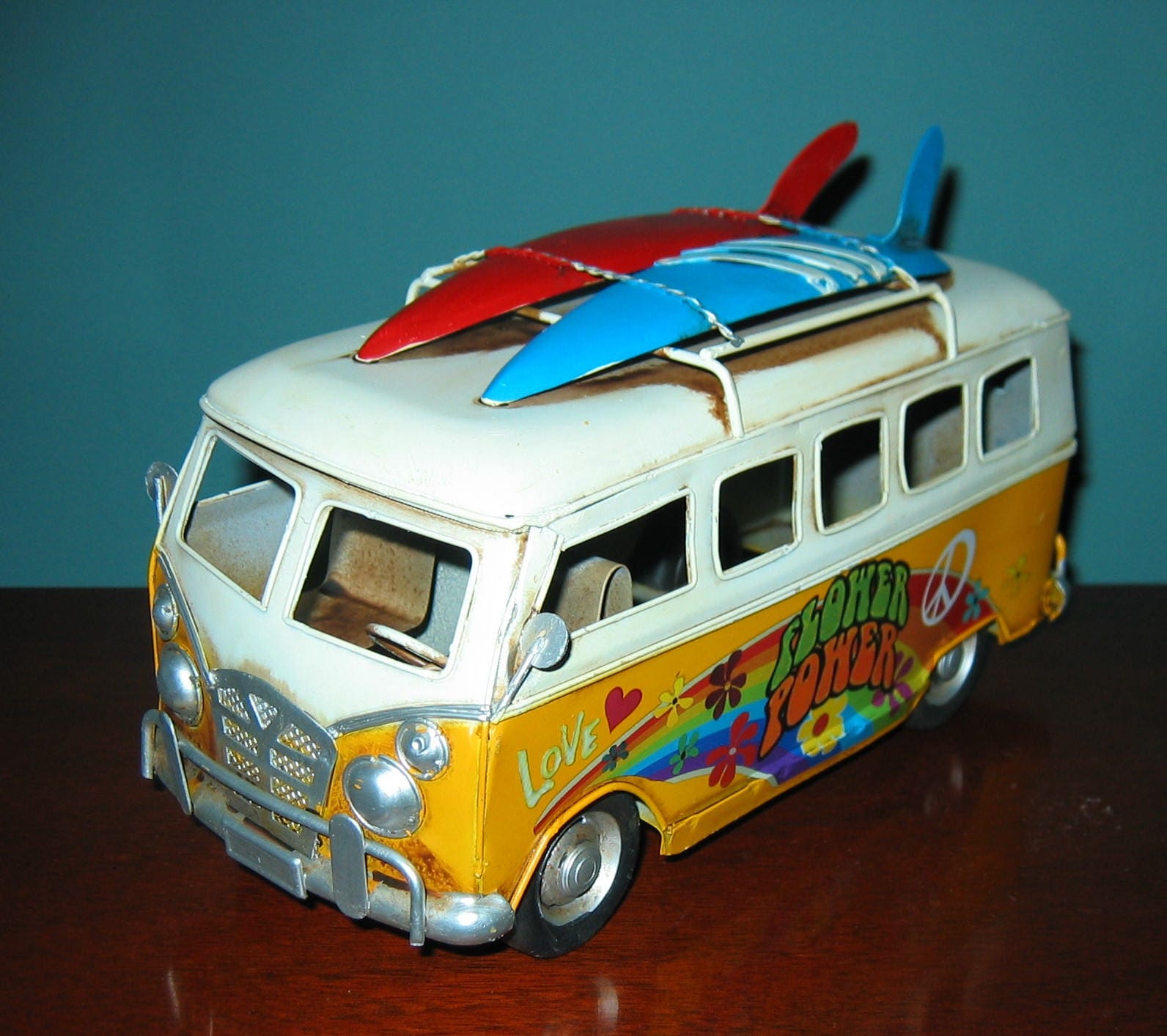 フラワーパワー マイクロバス ミニチュア Flower Power VW Microbus Diecast Model | Motormax