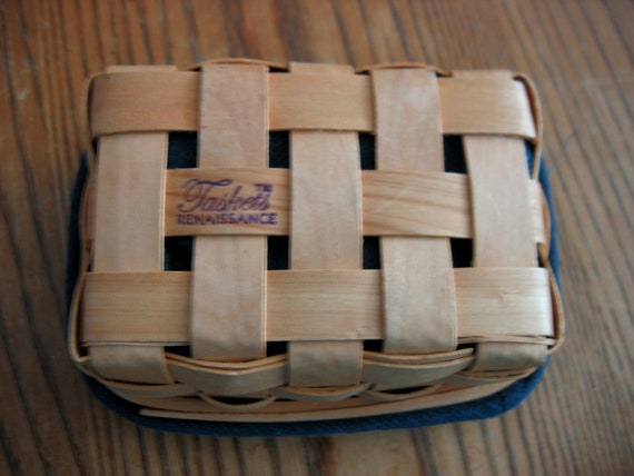 Taskets Renaissance Cute Retangular Basket w/Blue… - image 4