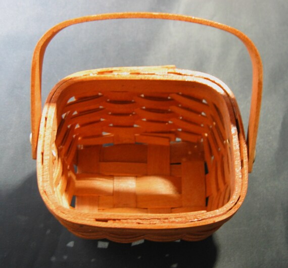 Longaberger-Copy  Mini Rectangular Basket w/Handle - image 2