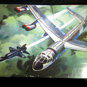 Atlantis USA Made Licensed Boeing B-52 with NASA X-15 Model Kit-  Sealed