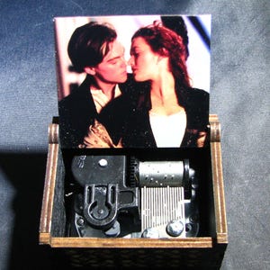 Titanic Music Box - Etsy