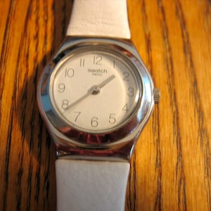 SWATCH IRONY Woman&#39;s Watch Madam Blanchette?  Excellent running w/Fresh Battery!
