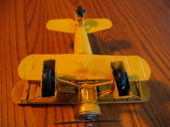 Maquette 3D Métal Colorée Sopwith Camel – Biplan Historique à Monter Soi-même (avec Pince) – Modèle Metal Earth