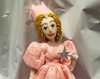 Good Witch Oz Beautiful Pink Ornament Figurine Hand Made Wool Felt Silk Road