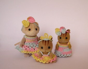 Sylvanian Families/ Calico Critters Crochet   Clothes for BABY/TWINS   size 1.8",  SISTER