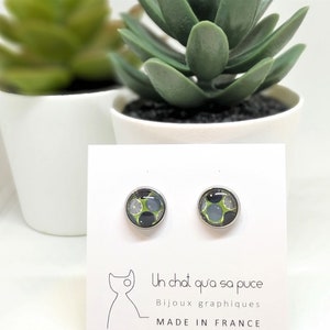 Boucles doreilles puces motifs graphiques vert olive image 1