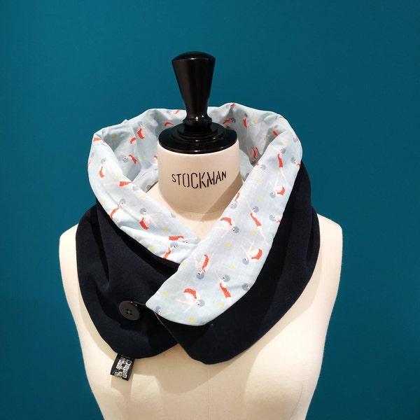 Snood réversible en coton motifs nageuses oranges et polaire bleu marine, fabriqué en France