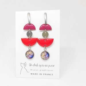 Long halfmoon earrings with graphic purple and multicolored waves patterns in glass and pink and purple enamelled sequins image 8