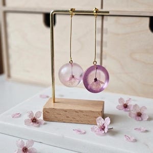 Pendientes Esfera de Flor de Cerezo Real - Colección Oshibana - Joyería Botánica de Acero Inoxidable - Lúa Violeta - Cherry Blossom Spheres