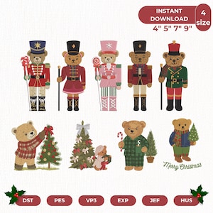 Könnte beinhalten: Ein digitales Stickmuster-Set mit neun Teddybären in verschiedenen festlichen Outfits, darunter Nussknacker-Uniformen, karierte Hemden und Schlafanzüge, zusammen mit Weihnachtsbäumen und dem Schriftzug Merry Christmas.