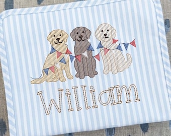 Diseño de bordado de trío de labradores patrióticos con banderines, patrón de cachorros del 4 de julio, descarga digital, Pes Dst Jef Vp3