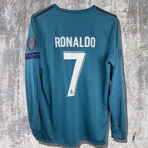 Real Madrid 2017-18 Away UEFA Champions League Soccer Jersey – Ronaldo #7