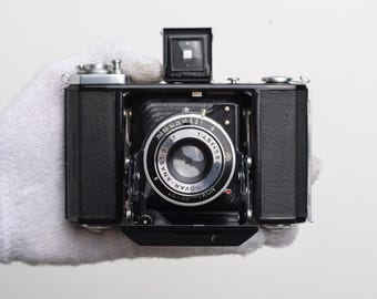 Fotocamera Zeiss Ikonta 521/16 per pellicole di medio formato