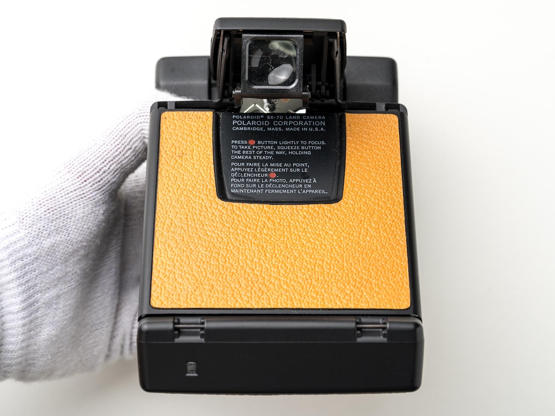 Polaroid SX70 Sonar Land Camera Model 2 with Autofocus - Instant Film Camera - Refurbished - New Leather, foto 4 de 5