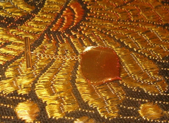 Tie Pin Tie Tac, Tiny Copper Tone Leaf, Golden Me… - image 1