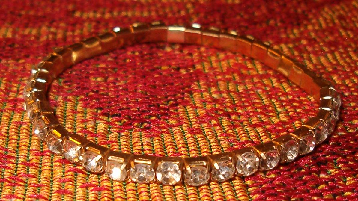 ブレスレット Rhinestone Stone Cuff Bracelet Rhinestone Cuff Bracelet, Stretches to 9
