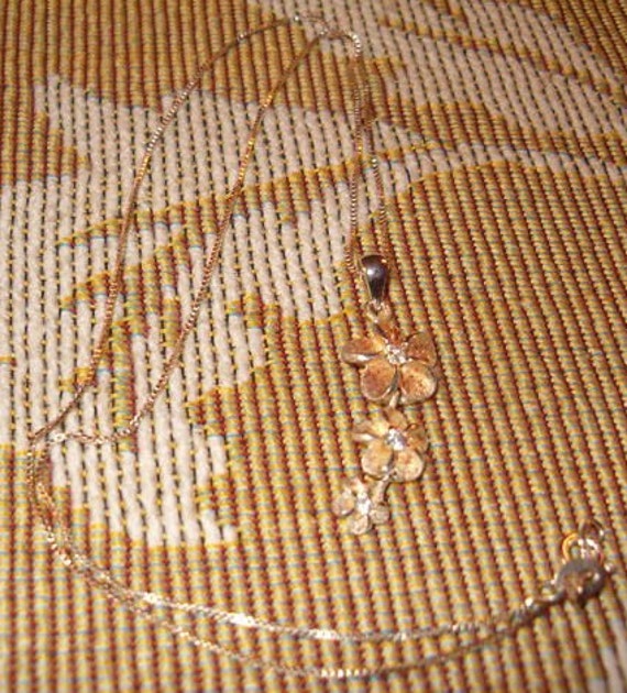 Flowers Pendant, Peach Cinnamon, 3 Sparkly Stones… - image 2