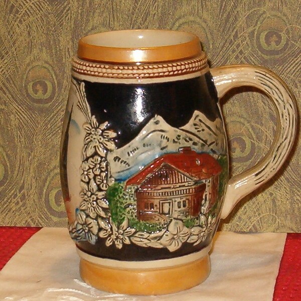 Austria Stein, Wien Stephan'sdom Castle, Raised Chalets, Original King 3 no.715, 4.75"H