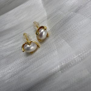 Tiny Four Prong Natural Pearl/Composite shell bead Stud Earrings, Mini Oval Pearl Earrings, 925 Silver Posts Dainty Stackable Pearl Studs Natural pearls