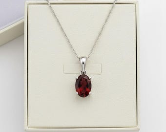 Collar con colgante ovalado de granate natural / Piedra natal de enero / Joyería minimalista con piedras preciosas / Regalo para ella