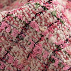 30% wollen tweedstof, wolgeweven geruite stof, grove tweedstof, roze wit groen rode draad tweed doe-het-zelfrokken voor lentejurk