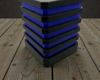 Lámpara decorativa cuadrada de escritorio o mesita de noche / Impresa en 3D