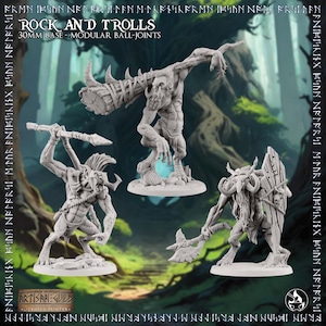 Può includere: Tre dettagliate miniature di troll. Le figure sono in varie pose d'azione, con armi e scudi. Il testo "ROCK AND TROLLS" e "30MM BASE - MODULAR BALL-JOINTS" è visibile.