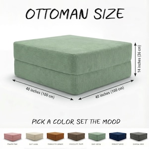 Puede incluir: Otomana verde salvia, de 100 cm de largo, 100 cm de ancho y 36 cm de alto. El texto "OTTOMAN SIZE" est&aacute; en la parte superior. El texto "PICK A COLOR, SET THE MOOD" est&aacute; en la parte inferior, con muestras de color.