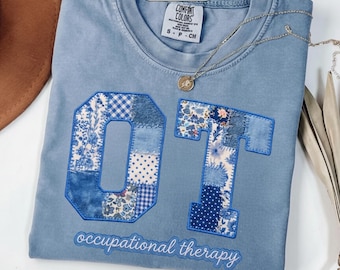 Ergothérapie PNG | Sublimation en ergothérapie | Motif faux patchwork bleu | cadeau de thérapeute du mois d'ergothérapie de Zazzle.be Liste d'envies Vous avez des idées ? Téléchargement numérique