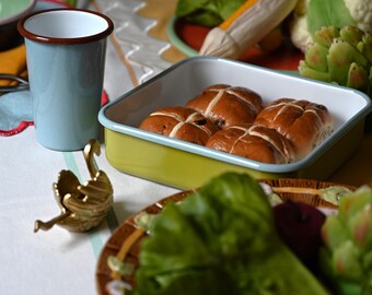Green Square Enamel Oven Tray