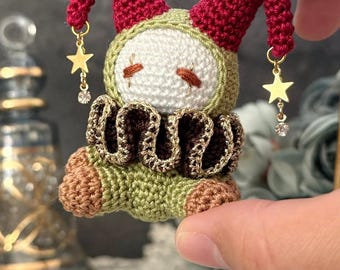 PDF Crochet Pattern: Clown/Pierrot Amigurumi Pattern, Eerie and Splendid Vintage Circus Clown, Tiny Art Doll Tutorial by TANUNARU