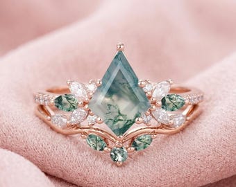 Kite cut green moss agate ring rose gold ring art deco unique engagement ring women dainty statement ring ring Personalized anniversary gift