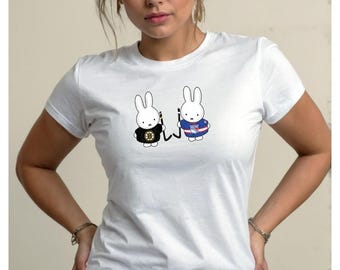 Hollanov T-shirt Inspirerad av Upphettad Rivalitet PNG | Högupplöst digital design för Hoodie, Mugg och Klistermärke | Direkt Nedladdning