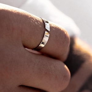 Mens Engraved Ring  Custom Minimalist Flat Band, Personalized Gold Silver Ring, Gifts for Him