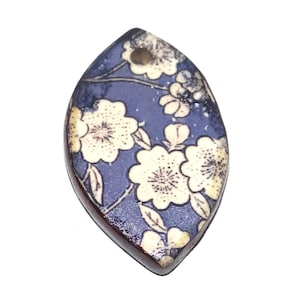 Ceramic Flower Pendant Handmade Focal Porcelain 30mm CC7-3