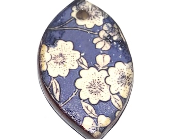 Ceramic Flower Pendant Handmade Focal Porcelain 30mm CC7-3