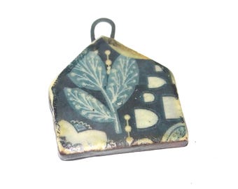 Ceramic Flower Pendant Handmade Focal Porcelain 28mm PP1-2