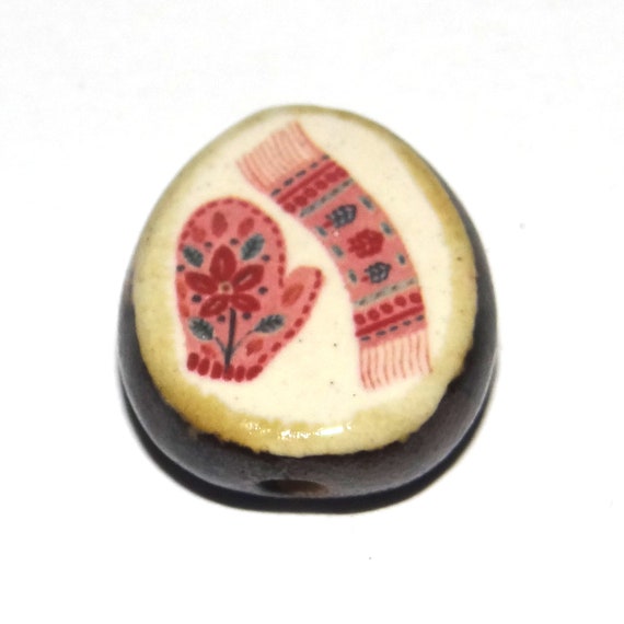 Ceramic Winter Woolies Focal Bead Handmade Beads 20mm PP7-2