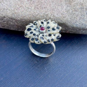 Naturlig dalmatiner- och rubinring: Smycken i 925 sterlingsilver, Ädelstenssmycken