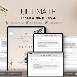 Op de afbeelding: Een digitale download van een "Ultimate Inner Work Journal" met zelfcoaching-prompts. De afbeelding toont het journaal op een tablet en andere apparaten. Beschikbaar in US Letter-formaat. Beige achtergrond.