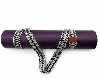 Black and White Yoga Mat Strap, Handwoven Adjustable Carrier, Loom Woven Mat Sling, Boho Exercise Accessory, Handmade