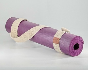 Off-White Yoga Mat Strap, Solid Cream Handwoven Carrier, Adjustable Pilates Mat Sling, Minimalist Boho Yoga Accessory