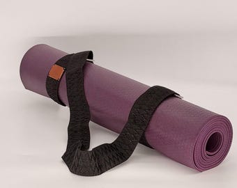 Yoga Mat Strap Solid Black, Handwoven Adjustable Mat Carrier, Minimalist Exercise Sling, Loom Woven Pilates Strap