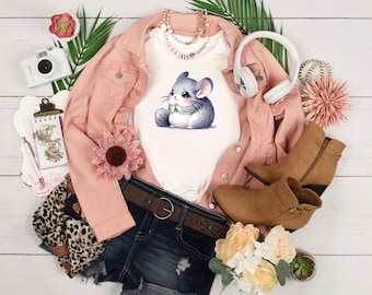 Whimsical Chinchilla Art T-Shirt: Soft Beige Fitted Tee