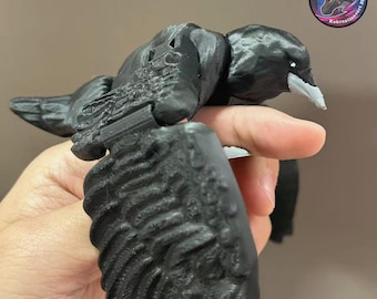 3D Printed Flexible Crow Finger Puppet - Realistic Handcrafted Raven Toy - Interactive Bird Puppet for - Unique Home Decor Gift