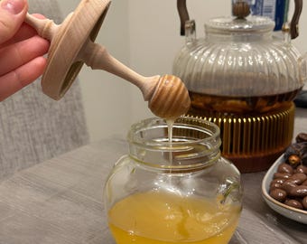 16 oz Glass Honey Pot with Wooden Dipper, Lid, Elegant Kitchen Dispenser