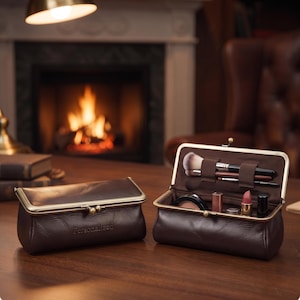 Custom leather pencil case kiss lock design